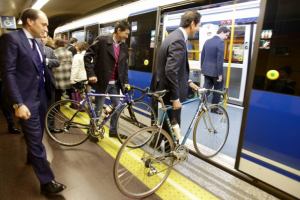 Испания: Метро Мадрида разрешит провозить велосипеды