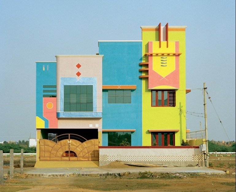 Яркие дома южной Индии в стиле Мемфис
