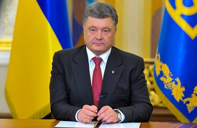 Порошенко: Реформа конституции введет Украину в круг успешных стран