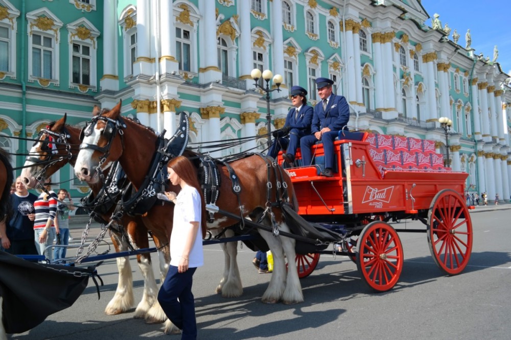 В Петербурге побывал кубок FIFA