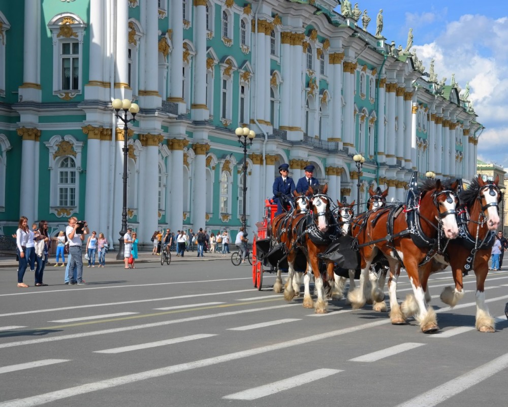 В Петербурге побывал кубок FIFA