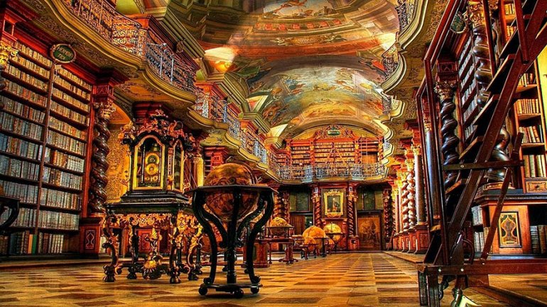 Клементинум в Праге: Красивейшая библиотека в мире
