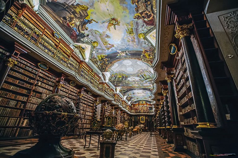 Клементинум в Праге: Красивейшая библиотека в мире