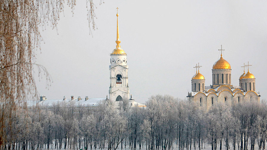 Пять самых красивых новогодних городов России