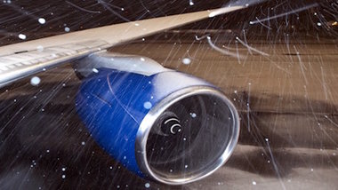 Авиакомпания «Аэрофлот» в связи с резким изменением погоды отменила 38 рейсов 