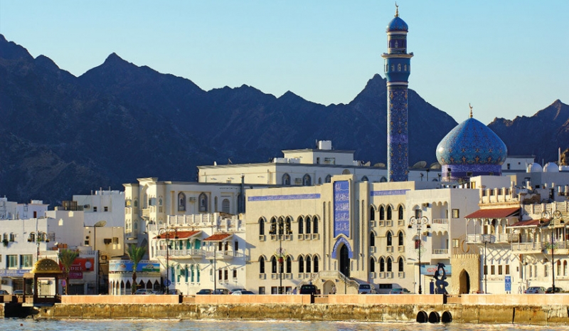 Оман разрешил российским туристам ставить визы по прилёте