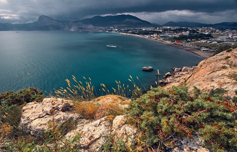 Сегодня отмечается Международный день Чёрного моря. В связи с этим эксперты по туризму составляют рейтинги стран — курортов черноморского побережья. Так, список из пяти лучших опубликовал портал SM-News.
