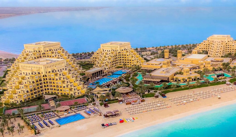 ANEX Tour назвал пять самых популярных отелей ОАЭ на лето