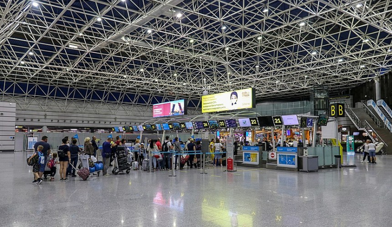 По длительности задержек рейсов аэропорт Сочи уступил лишь заснеженному Норильску