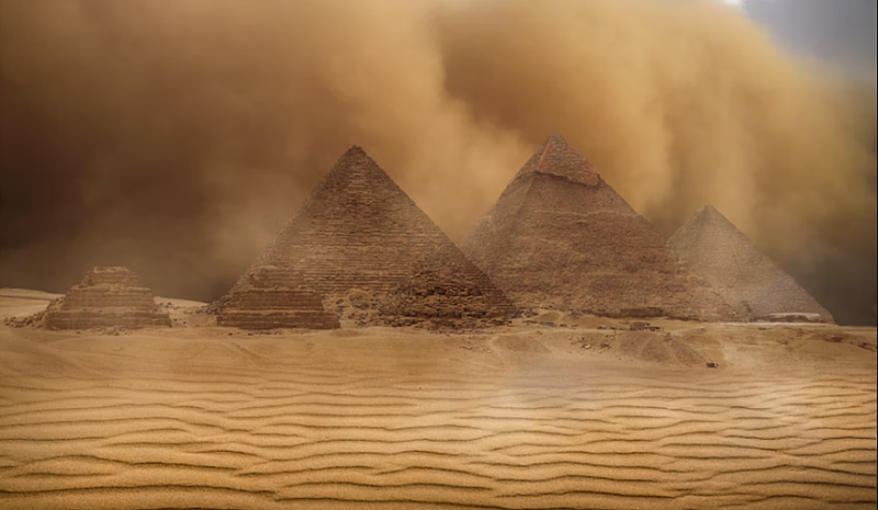 Песчаные бури в Египте срывают экскурсии