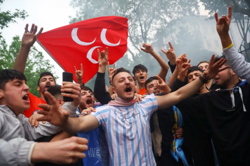 В отелях Турции отказались разделять российских и украинских туристов