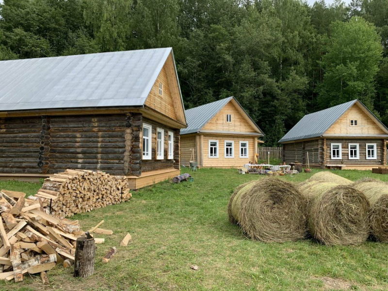 «Водители работают на износ»: в ДТП в Аланье погибли двое, травмы получили 10 туристов