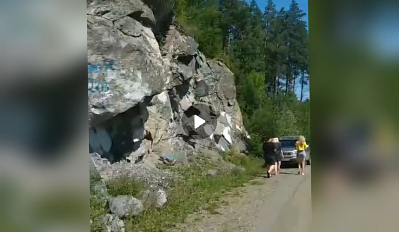 Туристов, изрисовавших алтайские скалы, предлагают отправить на общественные работы