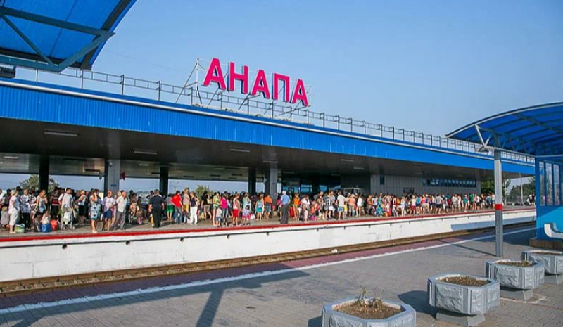 Туристы не знают, как выехать из Анапы в августе