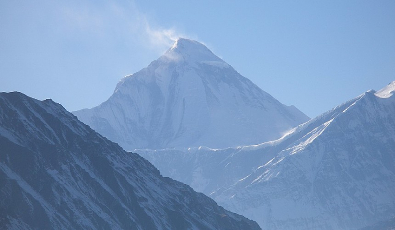 Впервые на новую высоту: в Непале ищут россиянку, сорвавшуюся при восхождении на гору-восьмитысячник