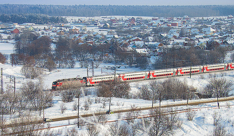 Туристы в шоке: билеты на поезда в новогодние каникулы подорожали вдвое