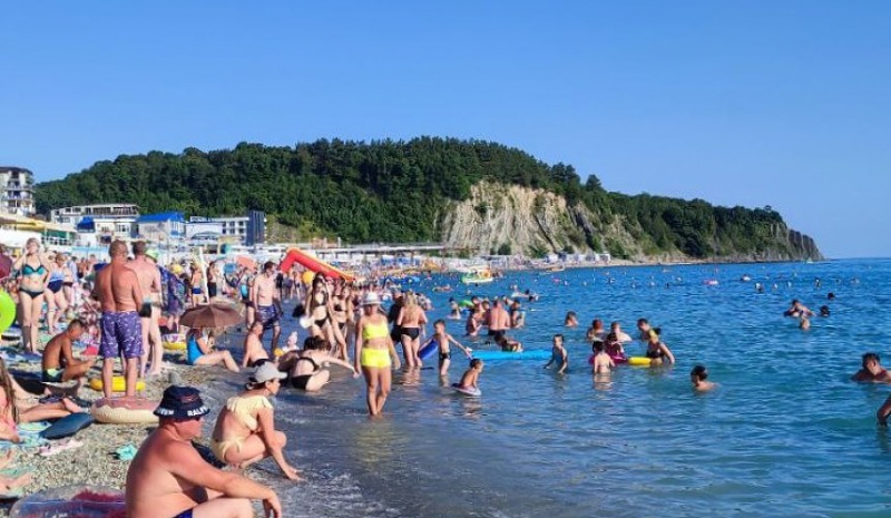 На отдых в России туристы стали тратить в 1,6 раза больше, чем год назад: в чем причины