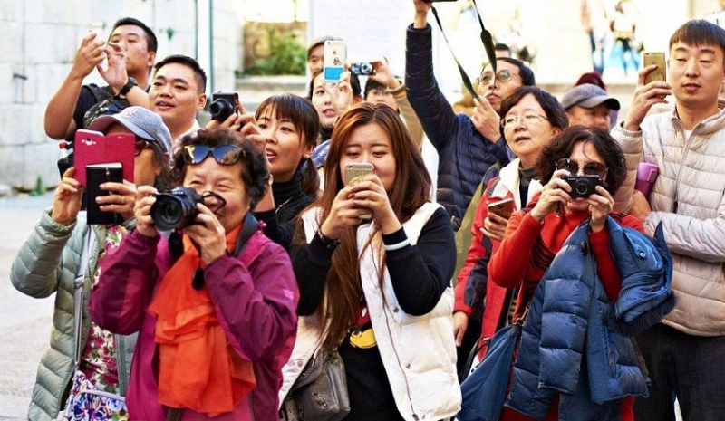 Туроператор опроверг миф о скупости туристов из Китая и назвал его «атавизмом»