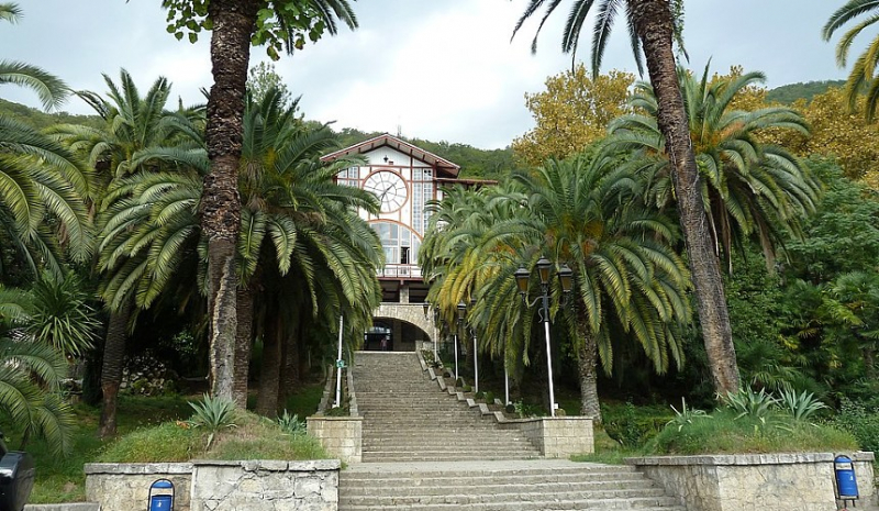 Туристы торопятся занять места в отелях «все включено» в Абхазии