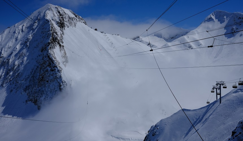 «Живу в Сочи, но на лыжах катаюсь в Турции»: в соцсетях отреагировали на открытие горнолыжного сезона