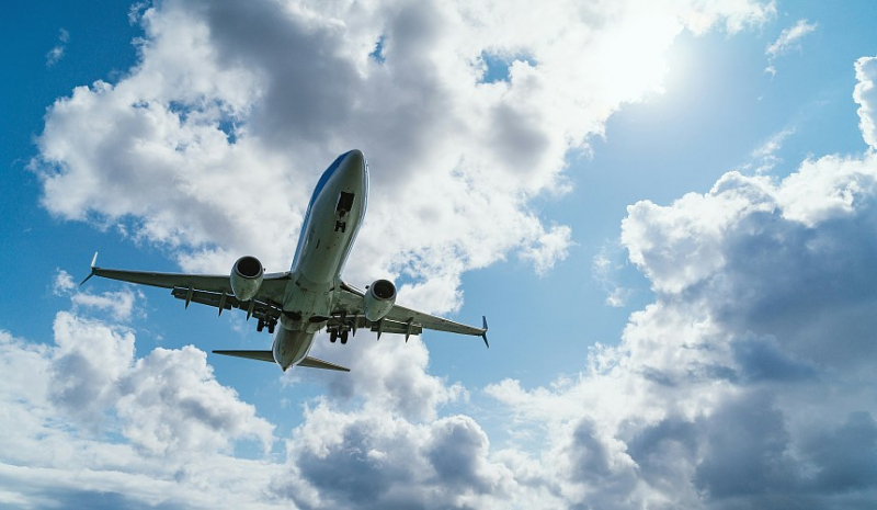 Непристегнутый пассажир погиб в самолете из-за сильной турбулентности
