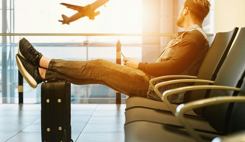 «Вы не летите»: туристка не смогла доказать сотрудникам авиакомпании, что она не пьяна