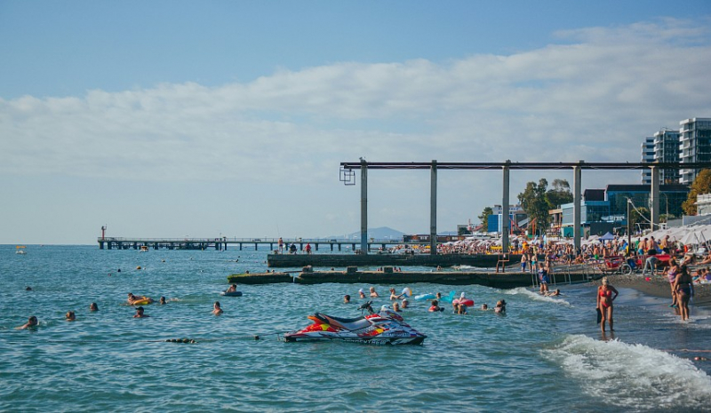 Пора купаться: туристам напомнили о безопасности на воде